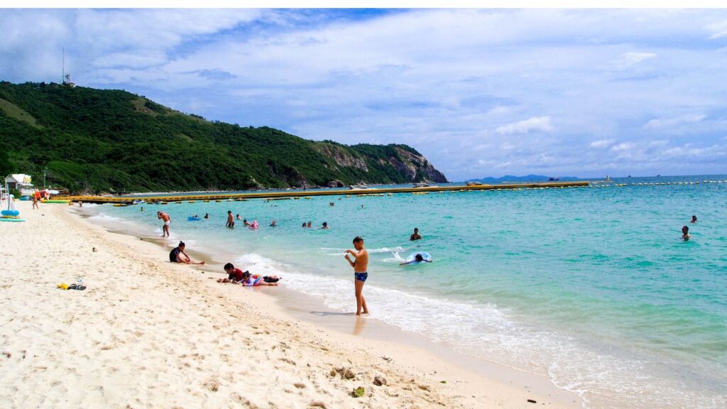 หาดในเกาะล้าน2024 16 KohLarn.co 2024 10 12T003117.207