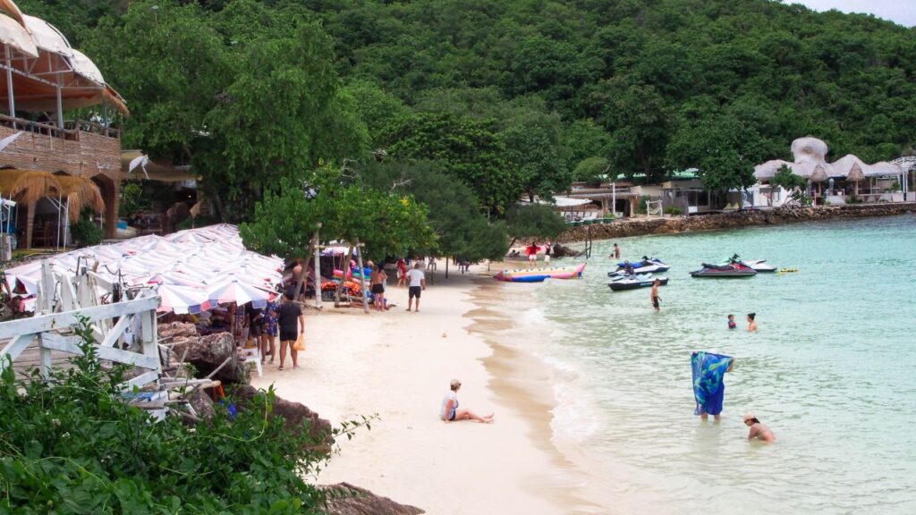 หาดในเกาะล้าน2024 12 KohLarn.co 2024 10 12T005624.826