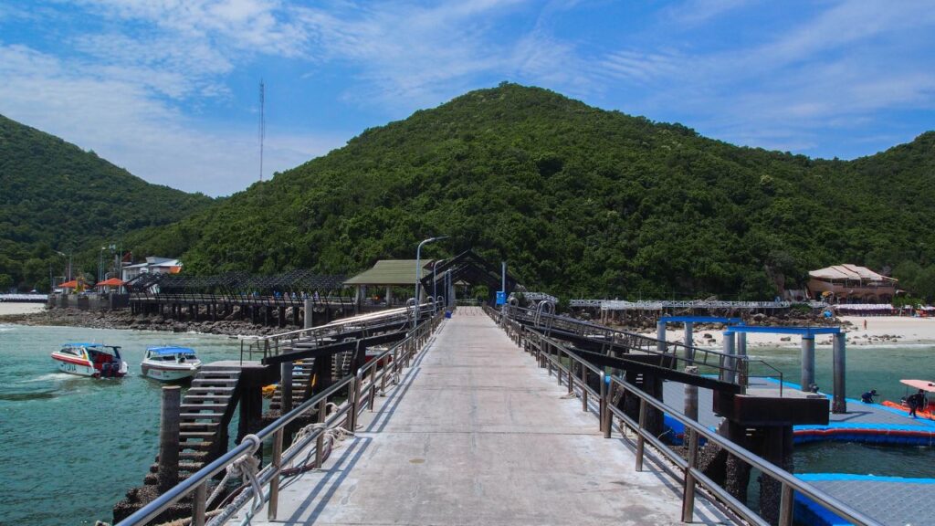 ท่าเรือ ชายหาดเกาะล้าน มีอะไรบ้าง? 5 KohLarn.co 2024 09 18T193831.704