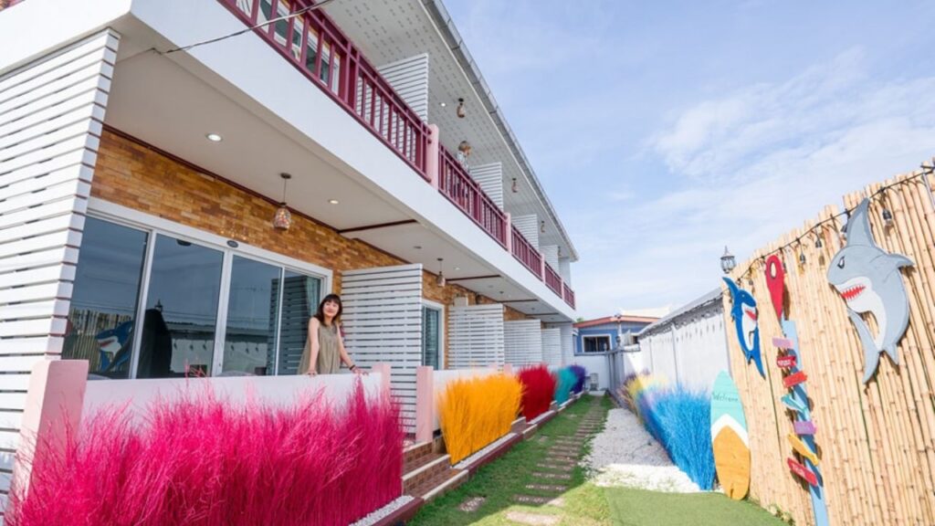พลอยไพริน เกาะล้าน 2 KohLarn.co 2025 01 07T191255.826 1