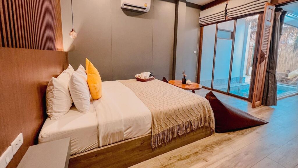 9 ที่พักเกาะล้านมีสระว่ายน้ำ 34 KohLarn.co 2025 02 08T174216.403