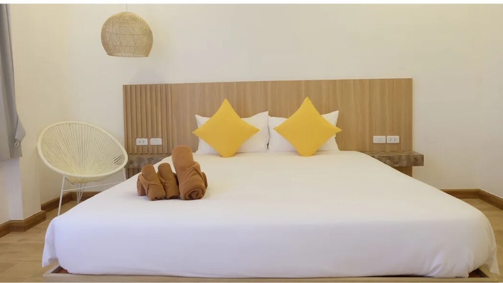 9 ที่พักเกาะล้านมีสระว่ายน้ำ 33 KohLarn.co 2025 02 08T182944.865