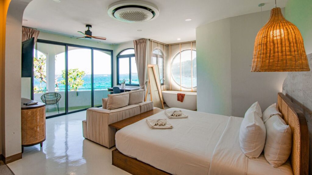9 ที่พักเกาะล้านมีสระว่ายน้ำ 48 KohLarn.co 2025 02 08T205750.873