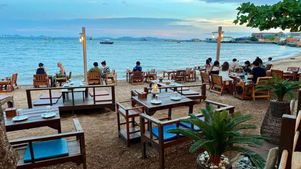ครัวเฉลียงลม เกาะล้าน 5 KohLarn.co 2025 02 21T164021.300 1