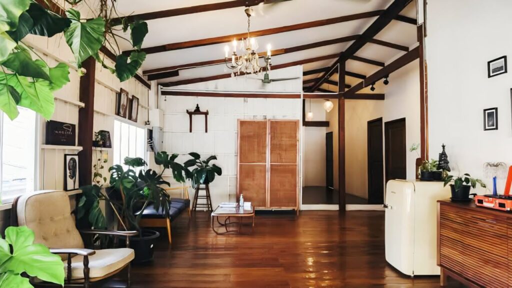 เผลอสุขใจ Cafe and Bed 13 KohLarn.co 2025 03 13T224315.533