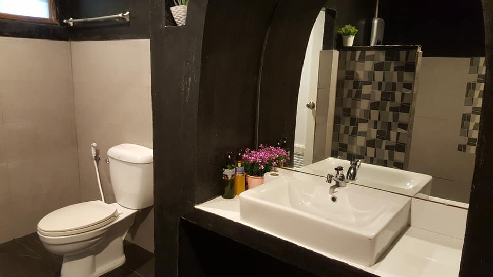 75253027 2777834728895567 6053875696428646400 n